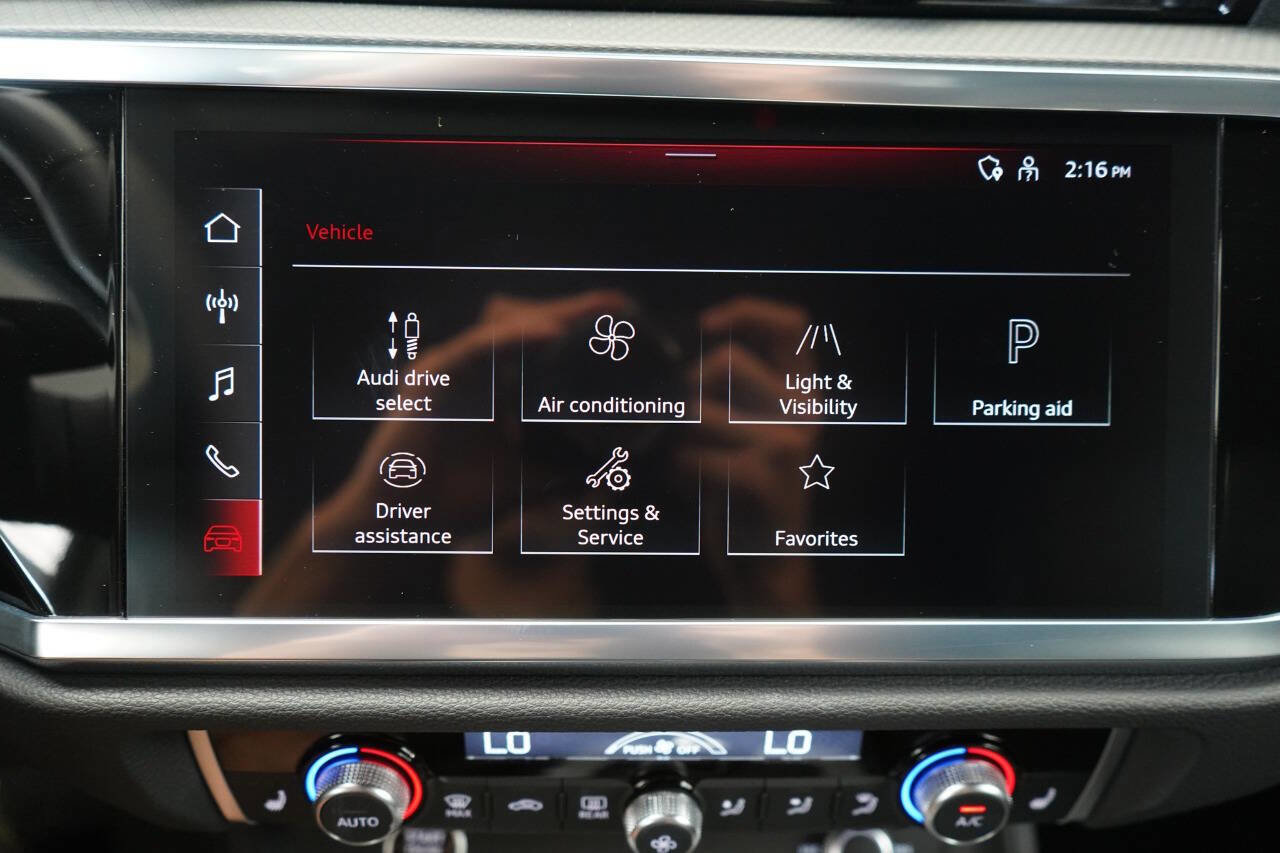 Used 2024 Audi Q3 2.0T Premium Plus w/ Premium Plus Package image 77