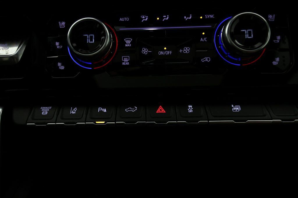 Used 2025 GMC Sierra 3500 Denali Ultimate AWD/4WD image 35