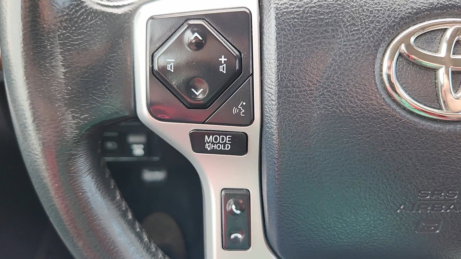 Used 2020 Toyota Tundra Limited w/ Limited Premium Package image 12