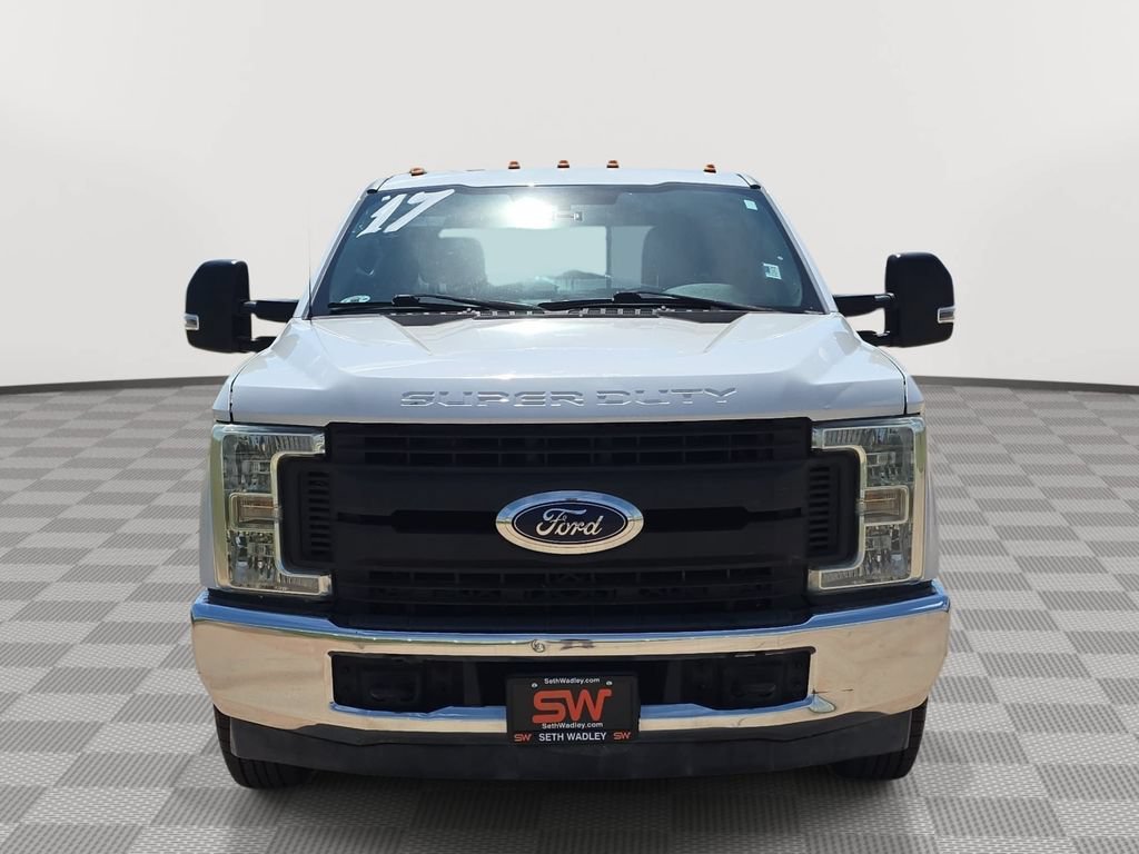 Used 2017 Ford F350 XL w/ Power Equipment Group RWD image 2