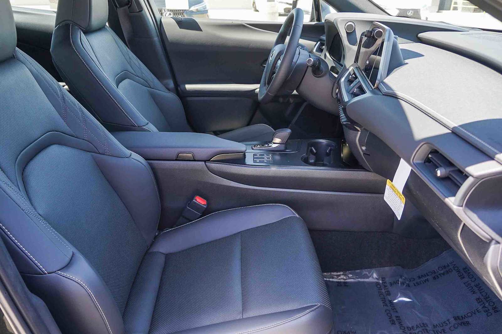 New 2026 Lexus UX 300h AWD image 19
