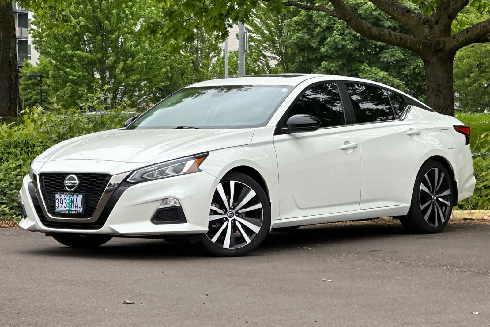 Used 2022 Nissan Altima 2.0 SR FWD image 1