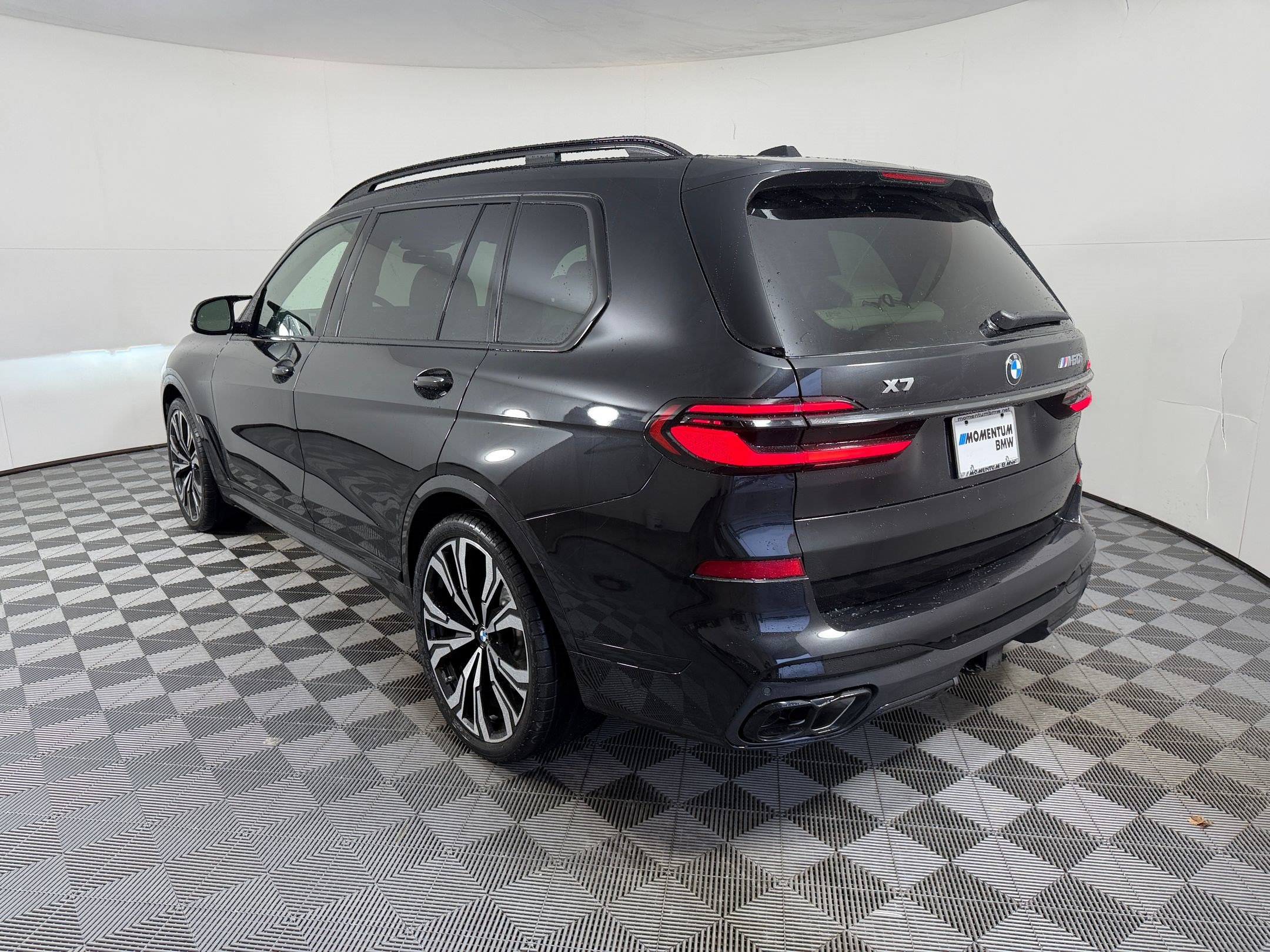 New 2027 BMW X7 M60i AWD/4WD image 3