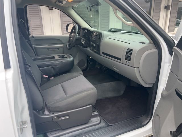 Used 2013 Chevrolet Silverado 1500 W/T image 9