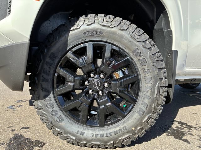 New 2026 Nissan Frontier SV w/ SV Convenience Package AWD/4WD image 12