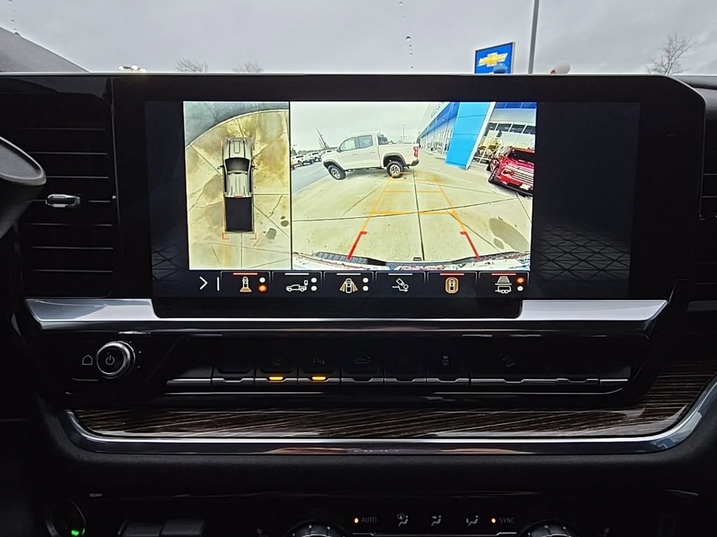 Used 2025 GMC Sierra 3500 SLE w/ SLE Value Package image 15