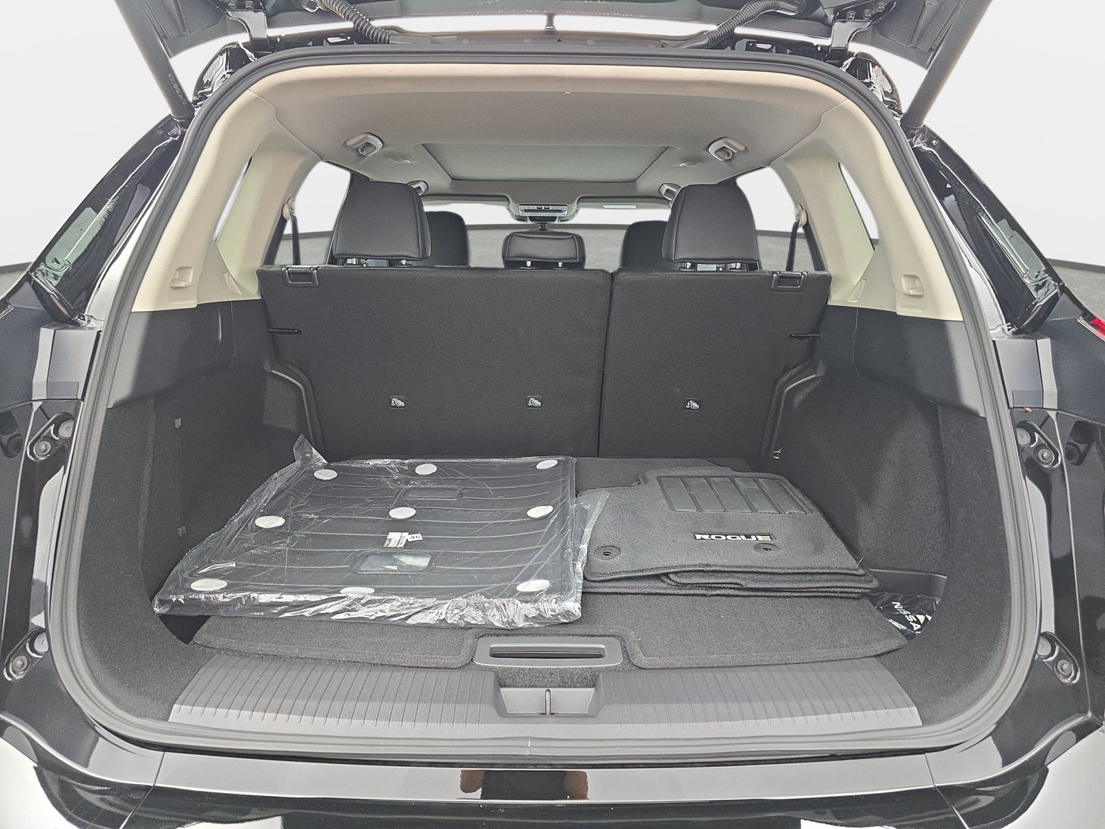 Used 2026 Nissan Rogue Dark Armor AWD/4WD image 27
