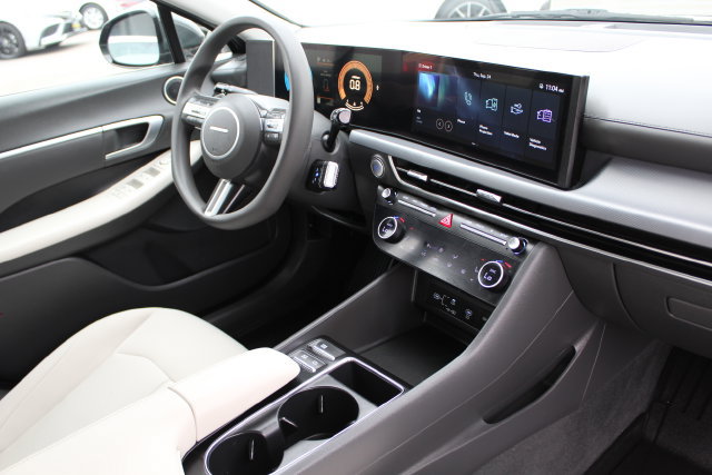 Used 2024 Hyundai Sonata SEL FWD image 23