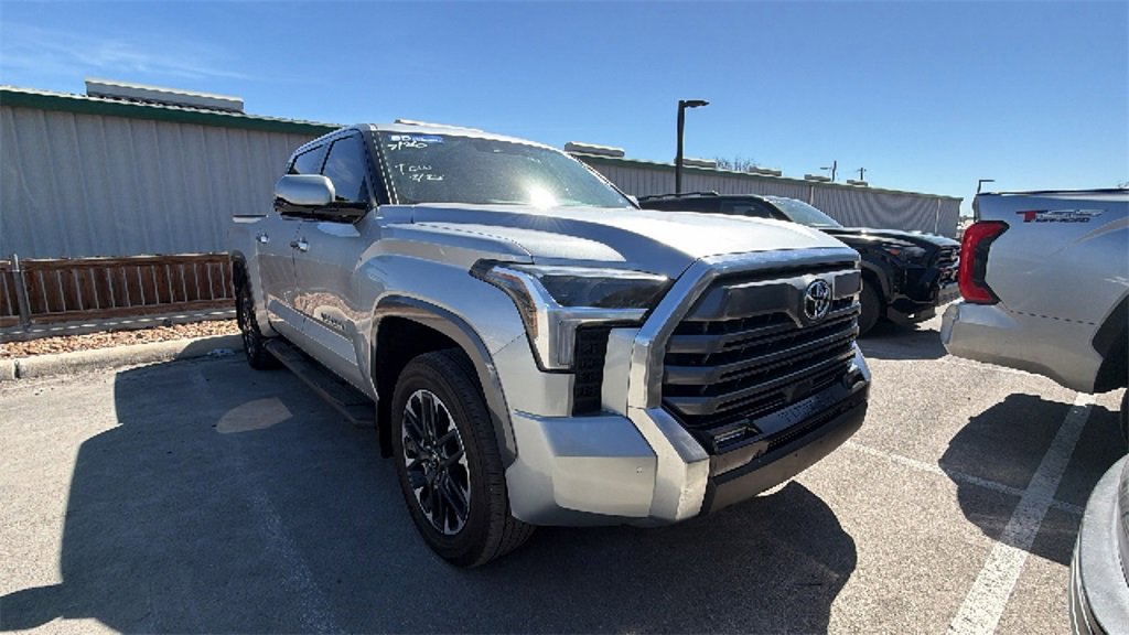 Used 2025 Toyota Tundra Limited w/ Power Package image 2