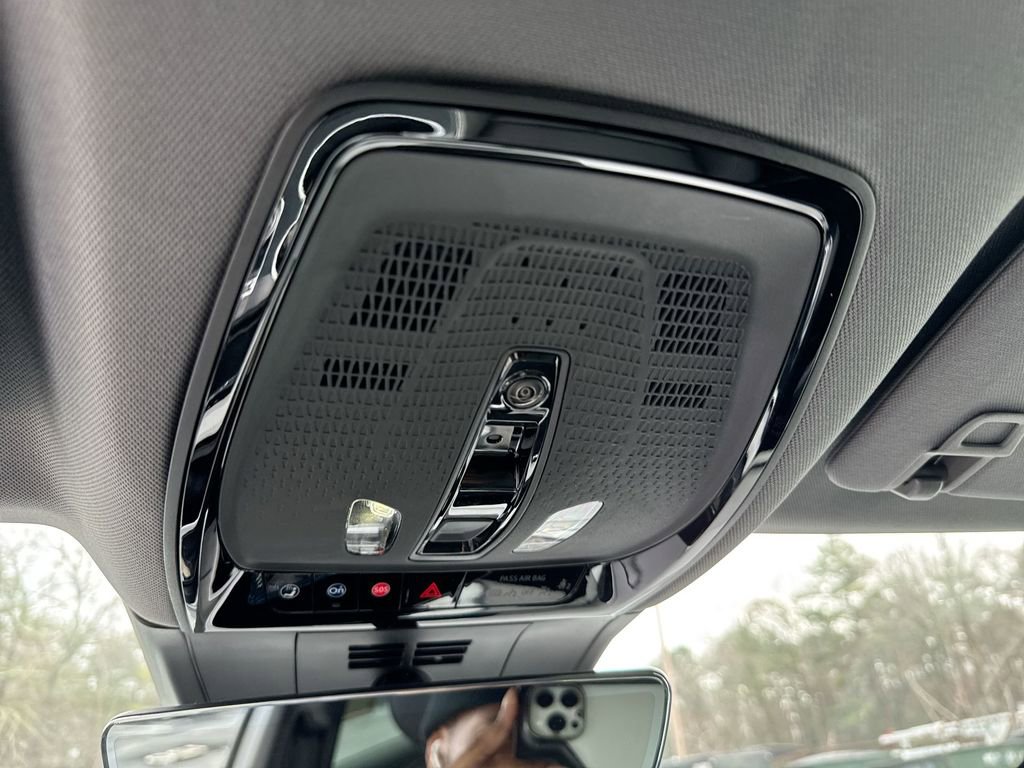 Used 2025 Cadillac Optiq Sport 2 image 19