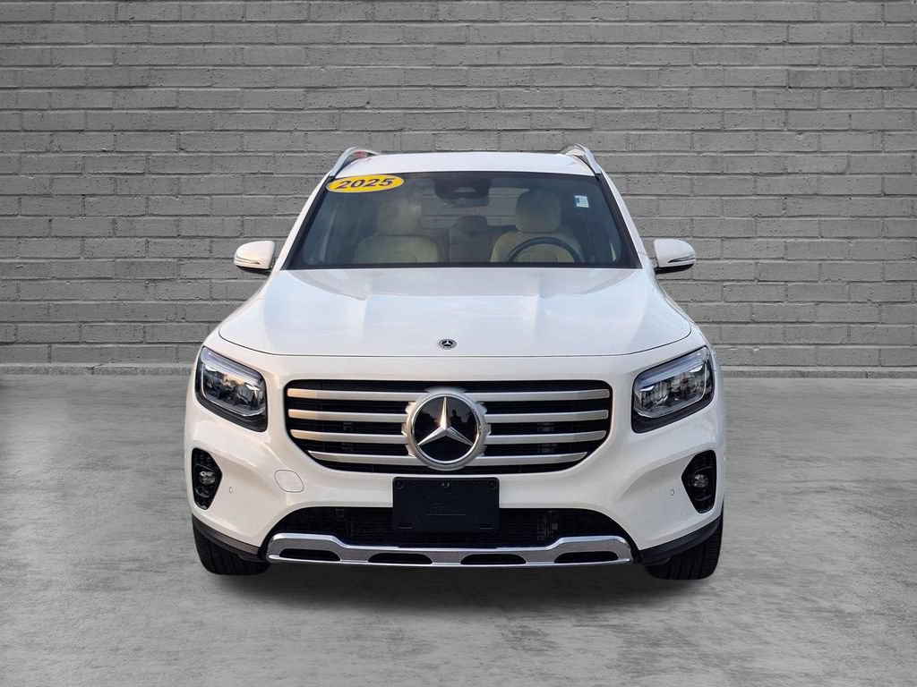 Used 2025 Mercedes-Benz GLB 250 image 2