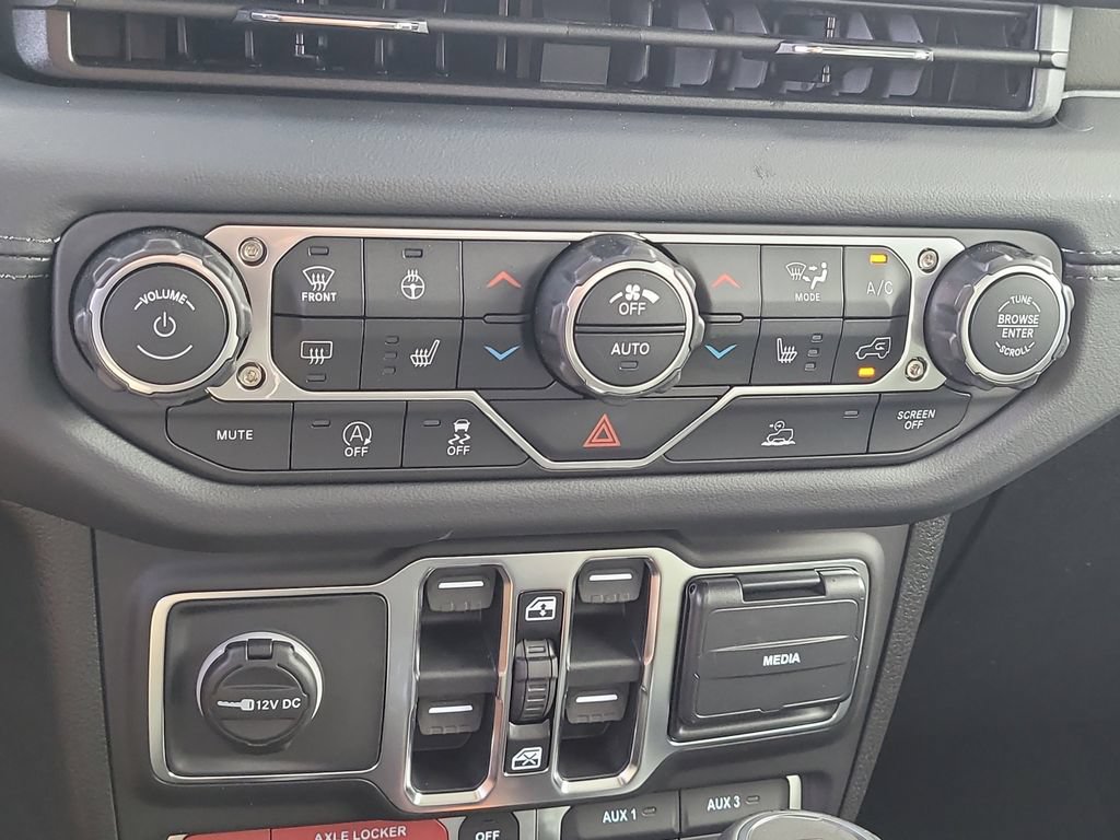 New 2026 Jeep Gladiator Mojave AWD/4WD image 27