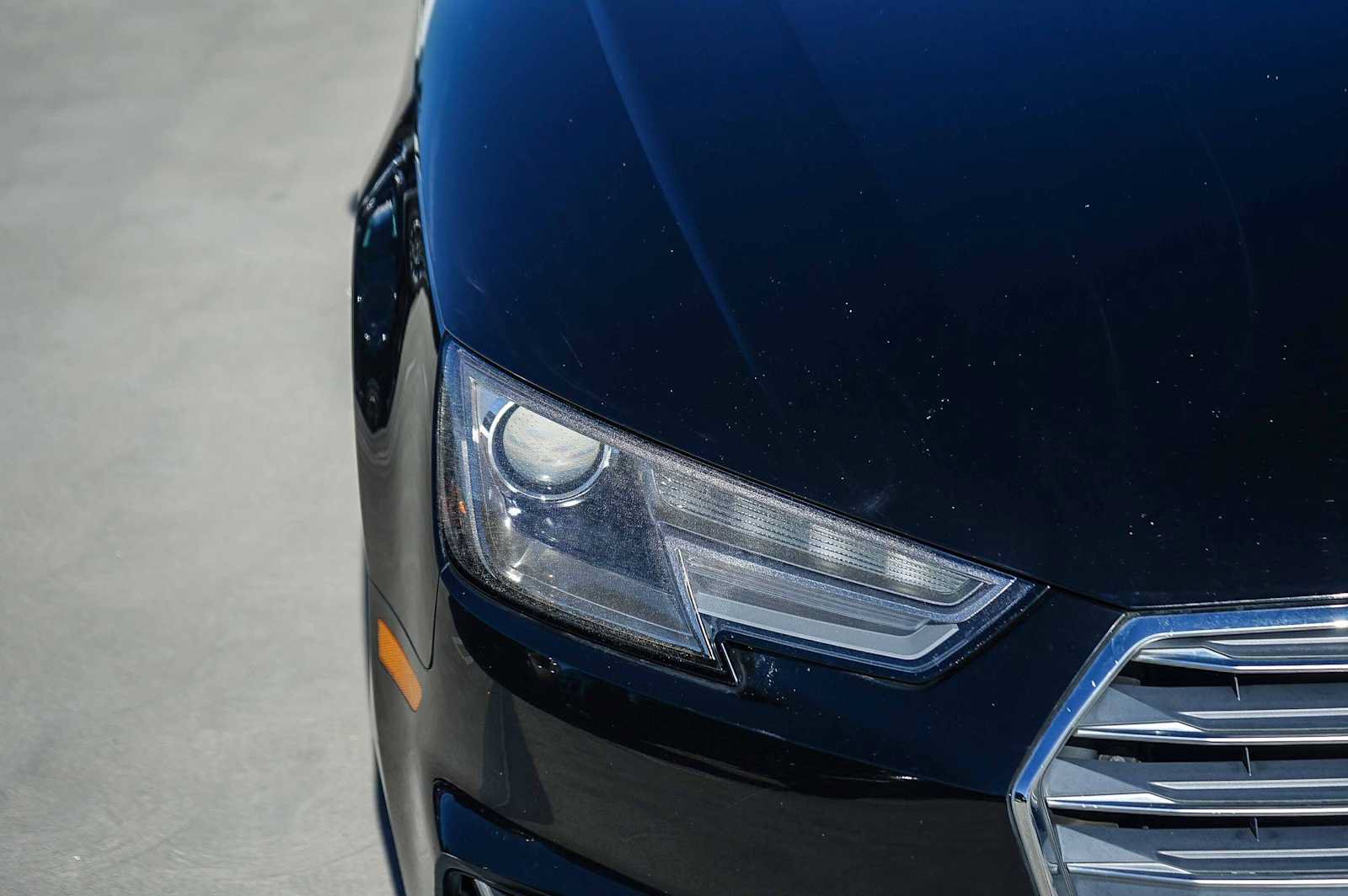 Used 2019 Audi A4 2.0T Premium w/ Convenience Package FWD image 4