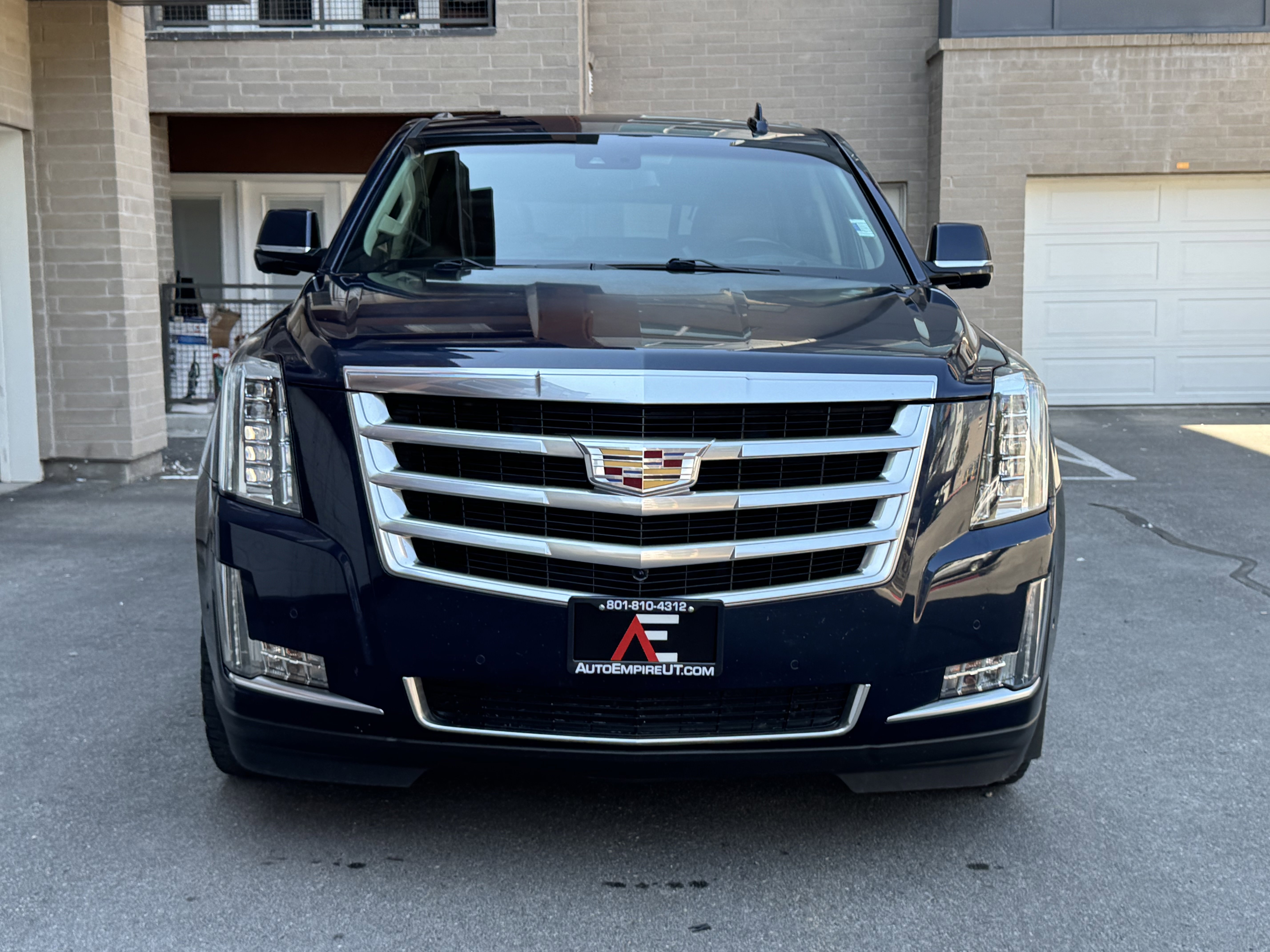 Used 2017 Cadillac Escalade ESV Luxury image 7