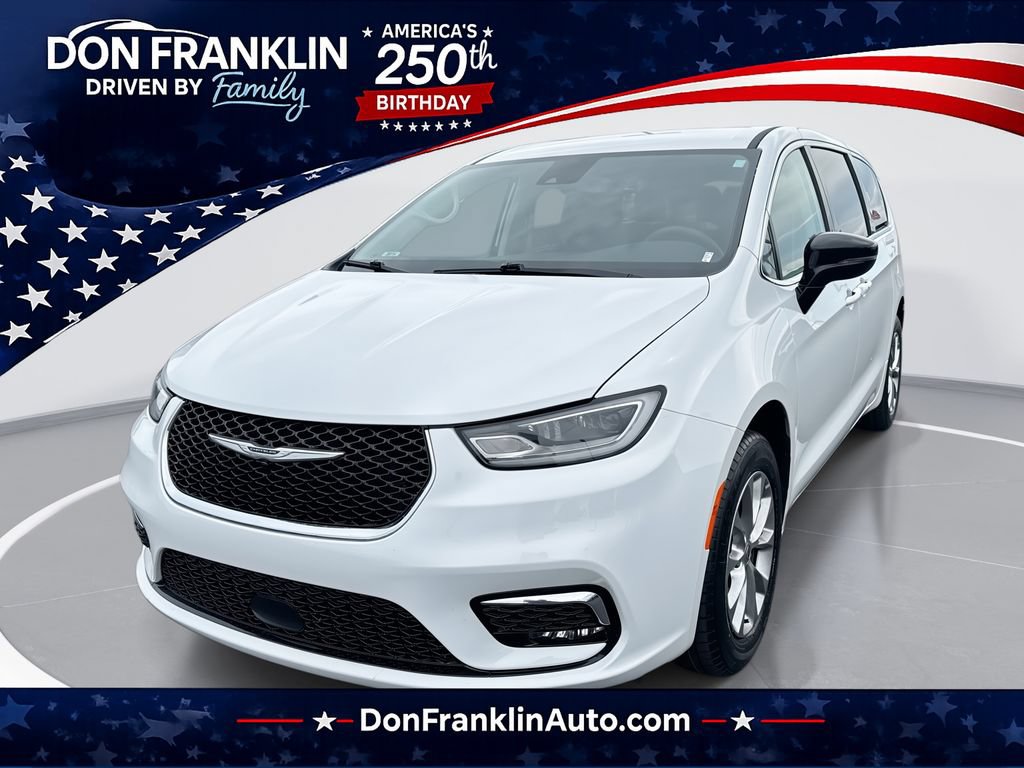 Used 2024 Chrysler Pacifica Touring-L