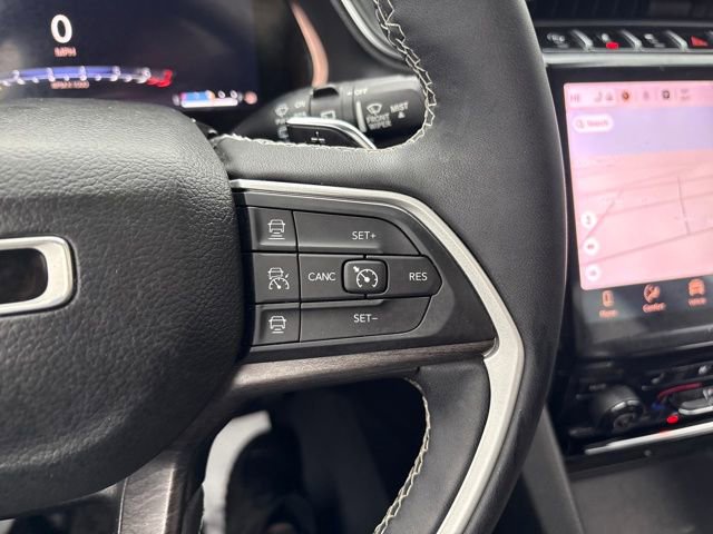 Used 2023 Jeep Grand Cherokee L Limited w/ Luxury Tech Group II image 13