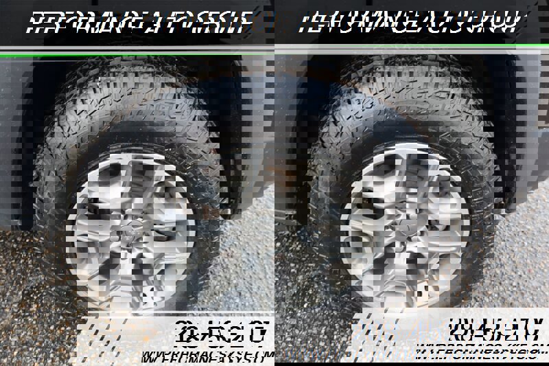 Used 2020 Jeep Cherokee Trailhawk w/ Cold Weather Group image 26