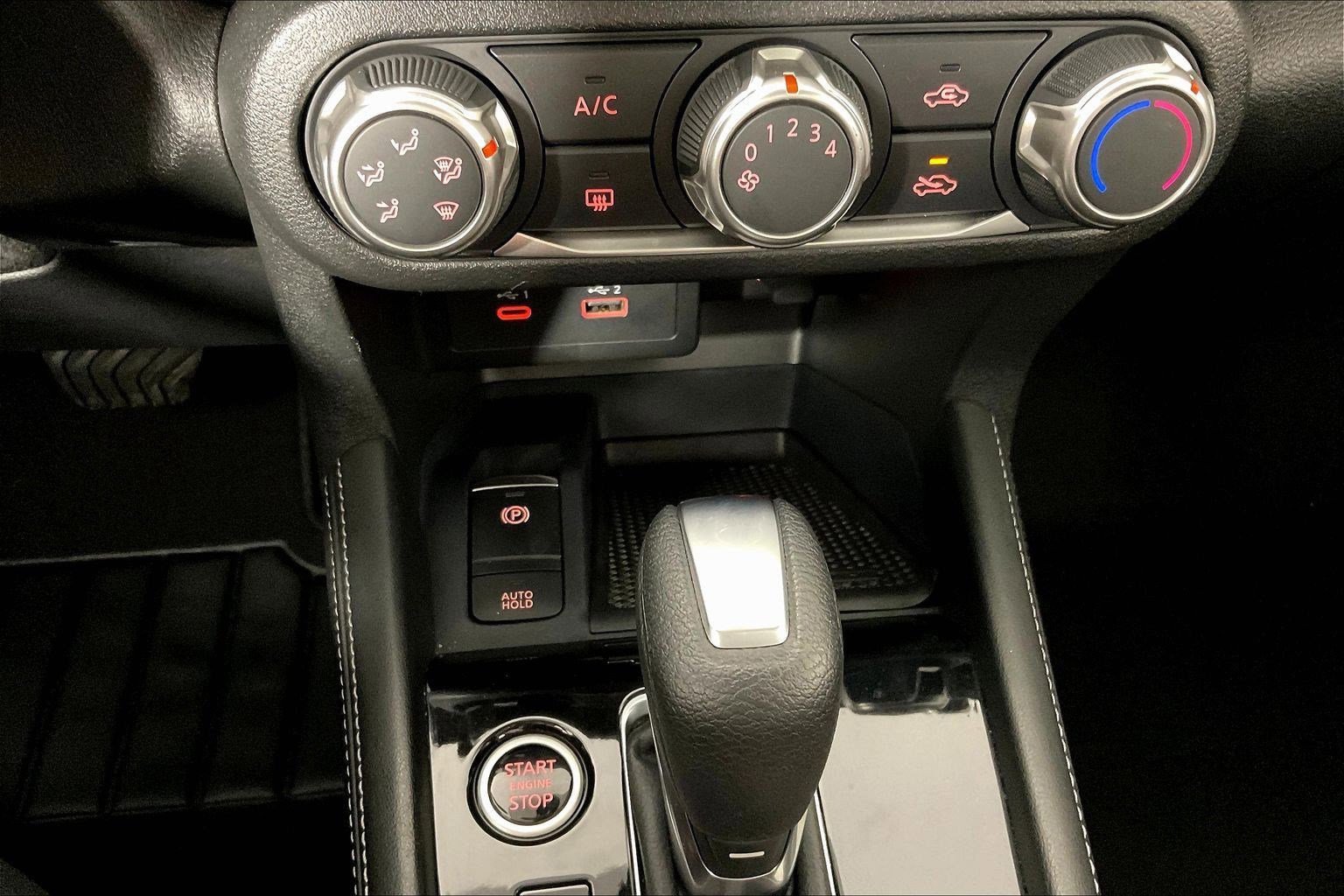 Certified 2023 Nissan Kicks SV image 15