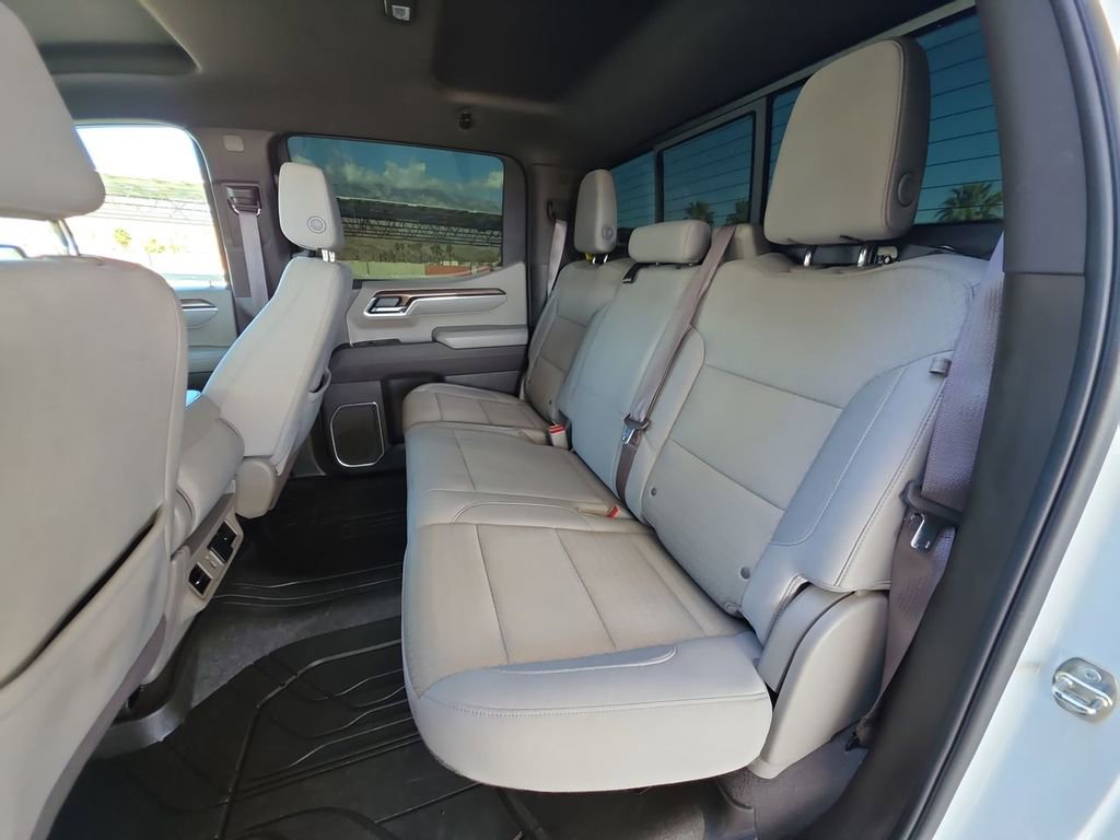 Used 2023 Chevrolet Silverado 1500 LT w/ Convenience Package II AWD/4WD image 26
