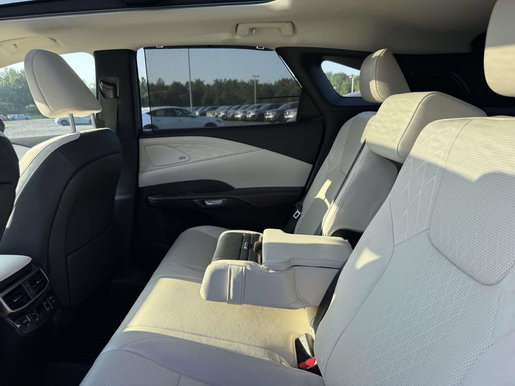 Used 2023 Lexus RX 350 AWD w/ Accessory Package image 18