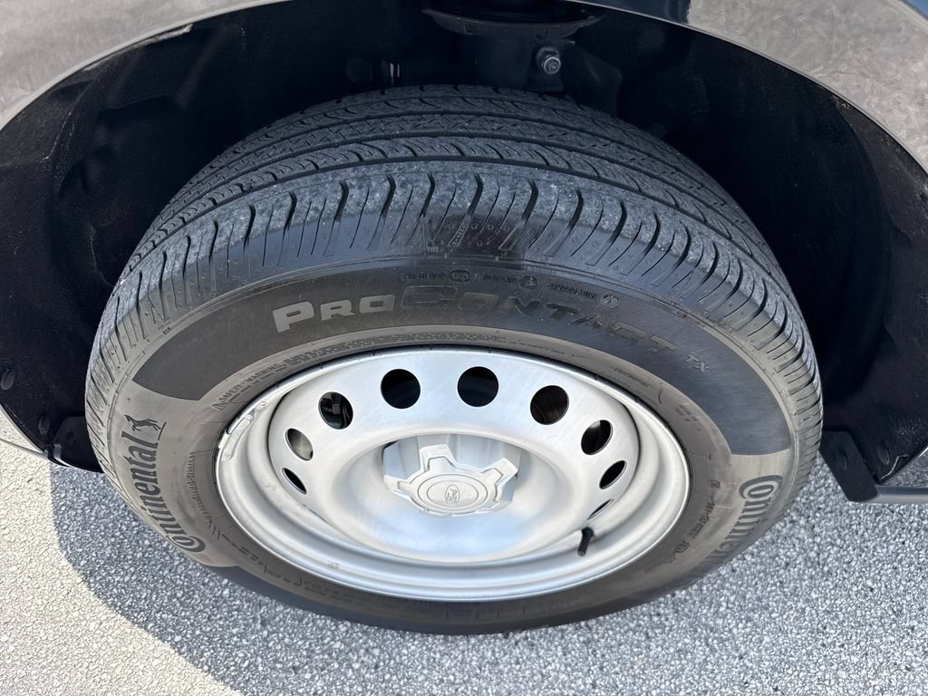 Used 2025 Ford Maverick XL FWD image 12