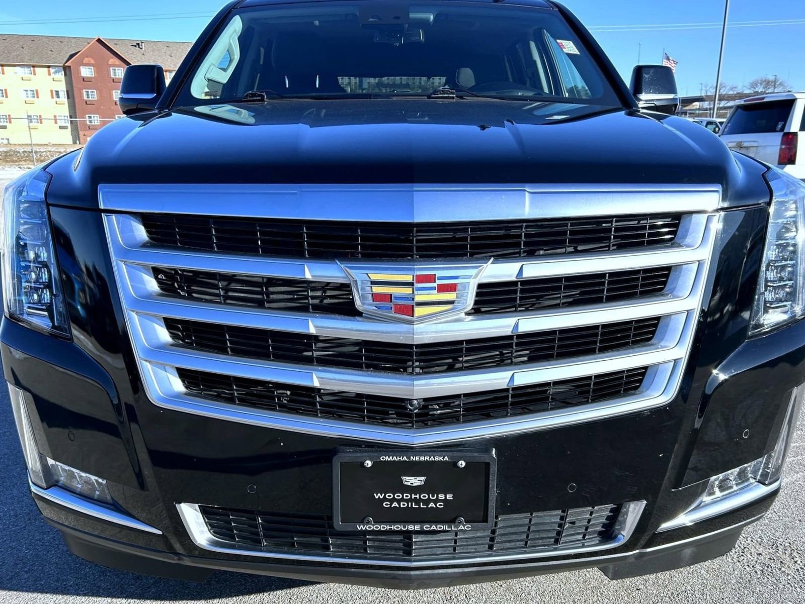 Used 2019 Cadillac Escalade Luxury image 9