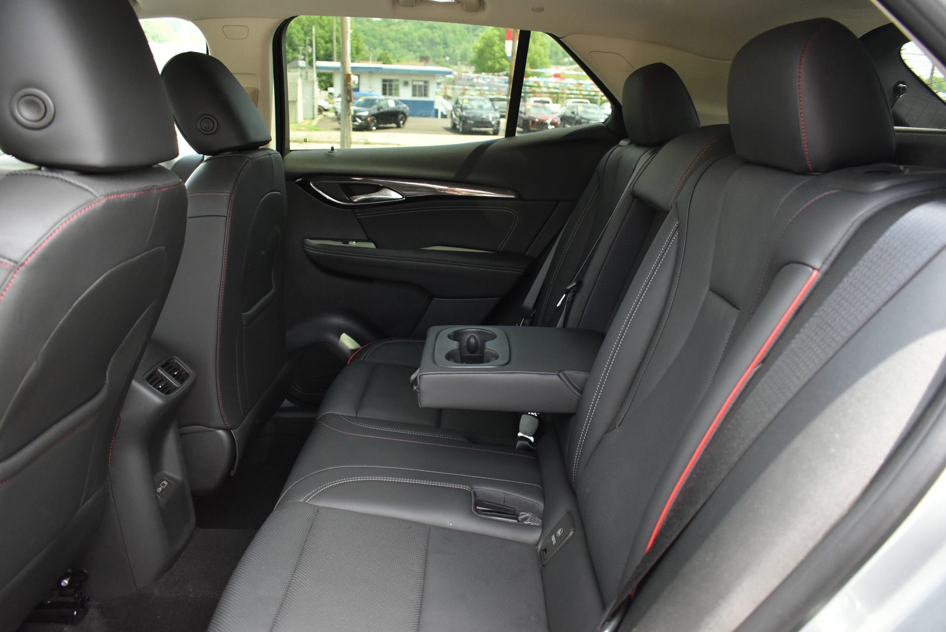 Used 2023 Buick Envision Essence w/ Sport Touring Package AWD/4WD image 17