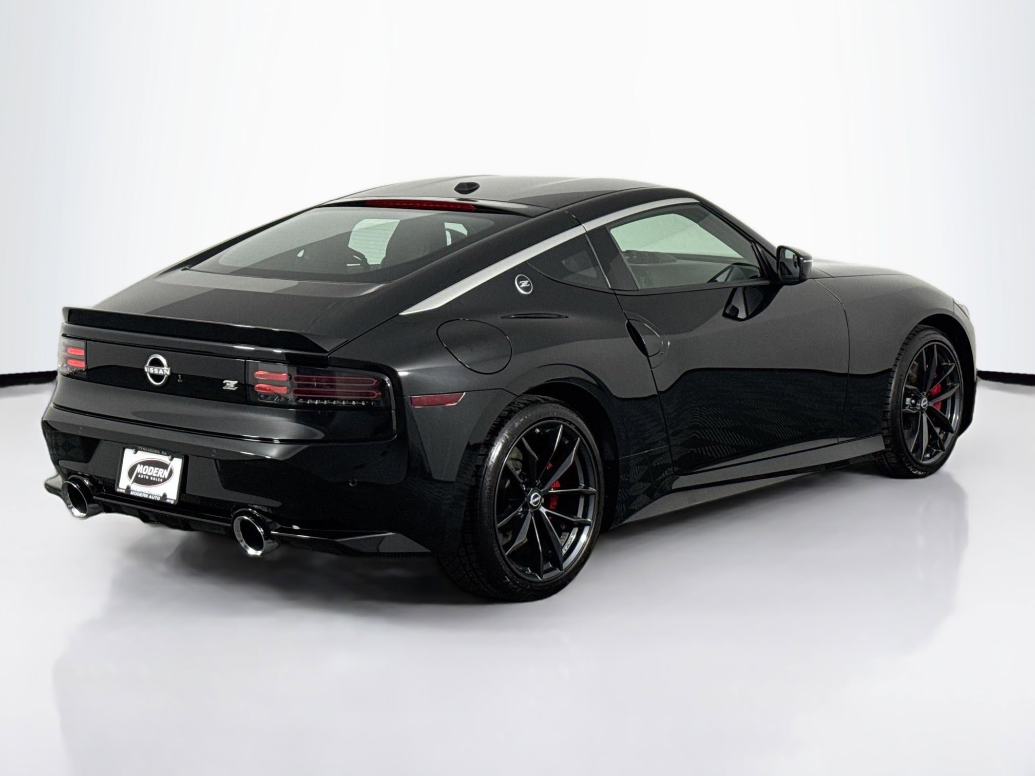 Used 2024 Nissan Z Performance w/ Floor Mat Package RWD image 11