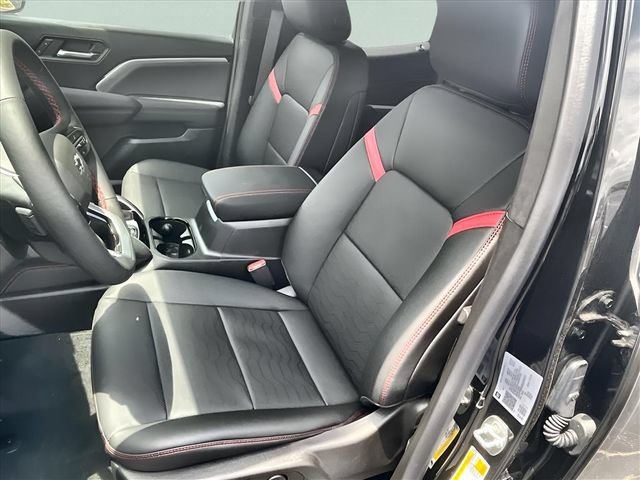 New 2025 Chevrolet Colorado Z71 w/ Midnight Edition AWD/4WD image 14