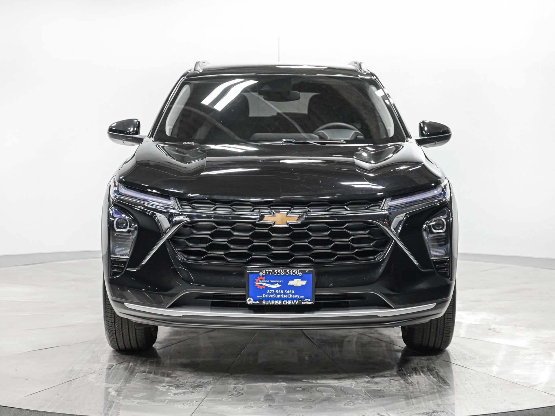 Used 2024 Chevrolet Trax LT FWD image 12
