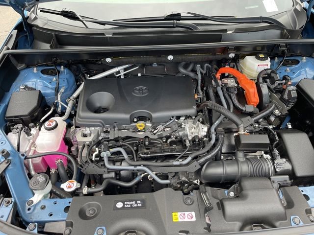 Used 2025 Toyota RAV4 XSE w/ Advanced Technology Package AWD/4WD image 45