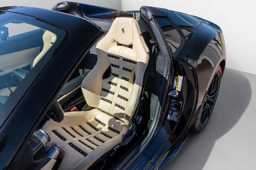 Certified 2021 Ferrari 812 GTS RWD image 45