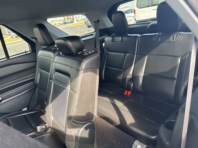 Used 2024 Ford Explorer XLT w/ Equipment Group 202A image 30