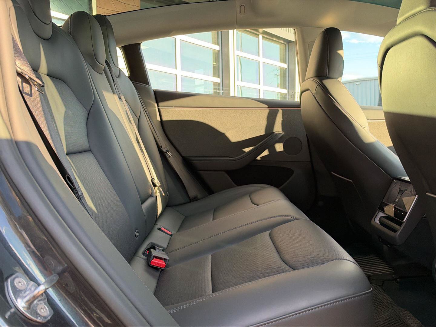Used 2025 Tesla Model 3 Long Range RWD image 23