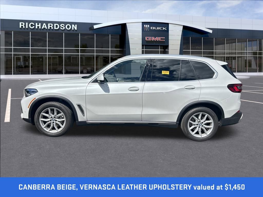 Used 2022 BMW X5 xDrive40i w/ Premium Package image 2