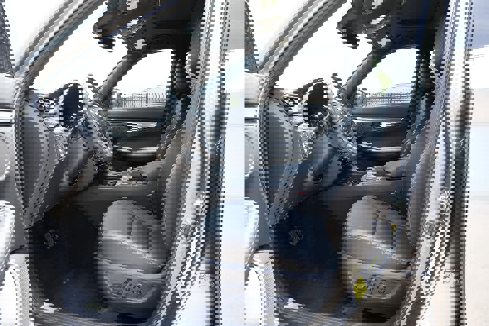 Certified 2025 INFINITI QX55 Luxe w/ Cargo Package AWD/4WD image 17