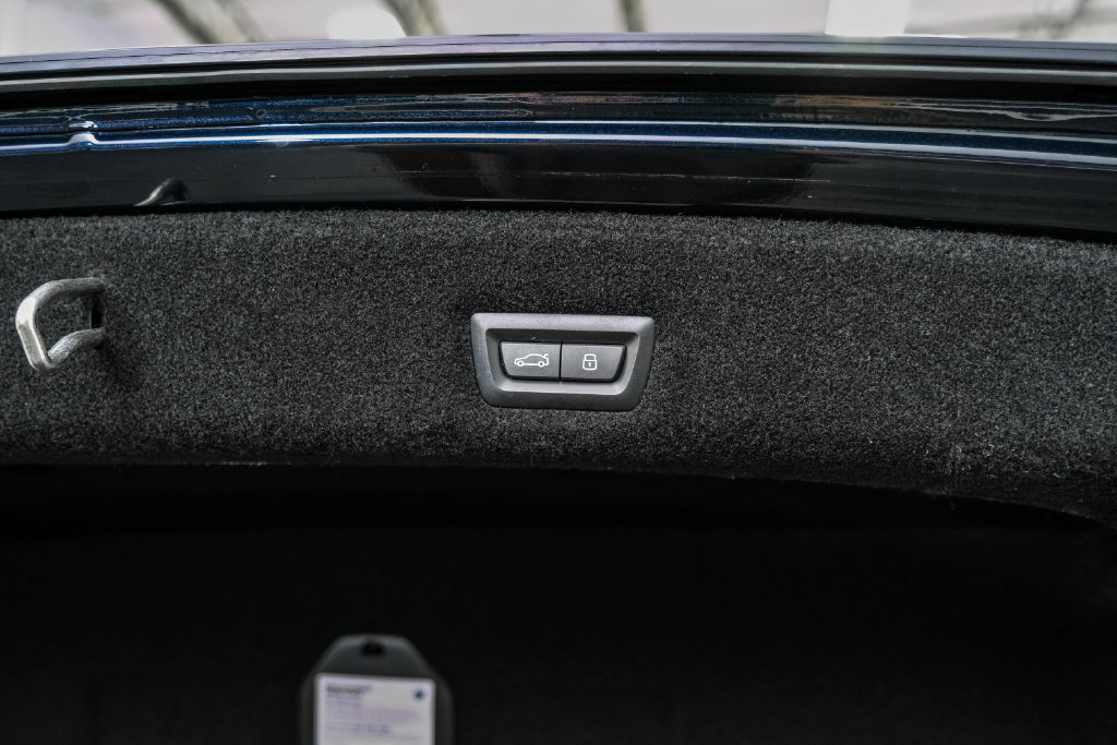 Used 2024 BMW i7 xDrive60 AWD/4WD image 53