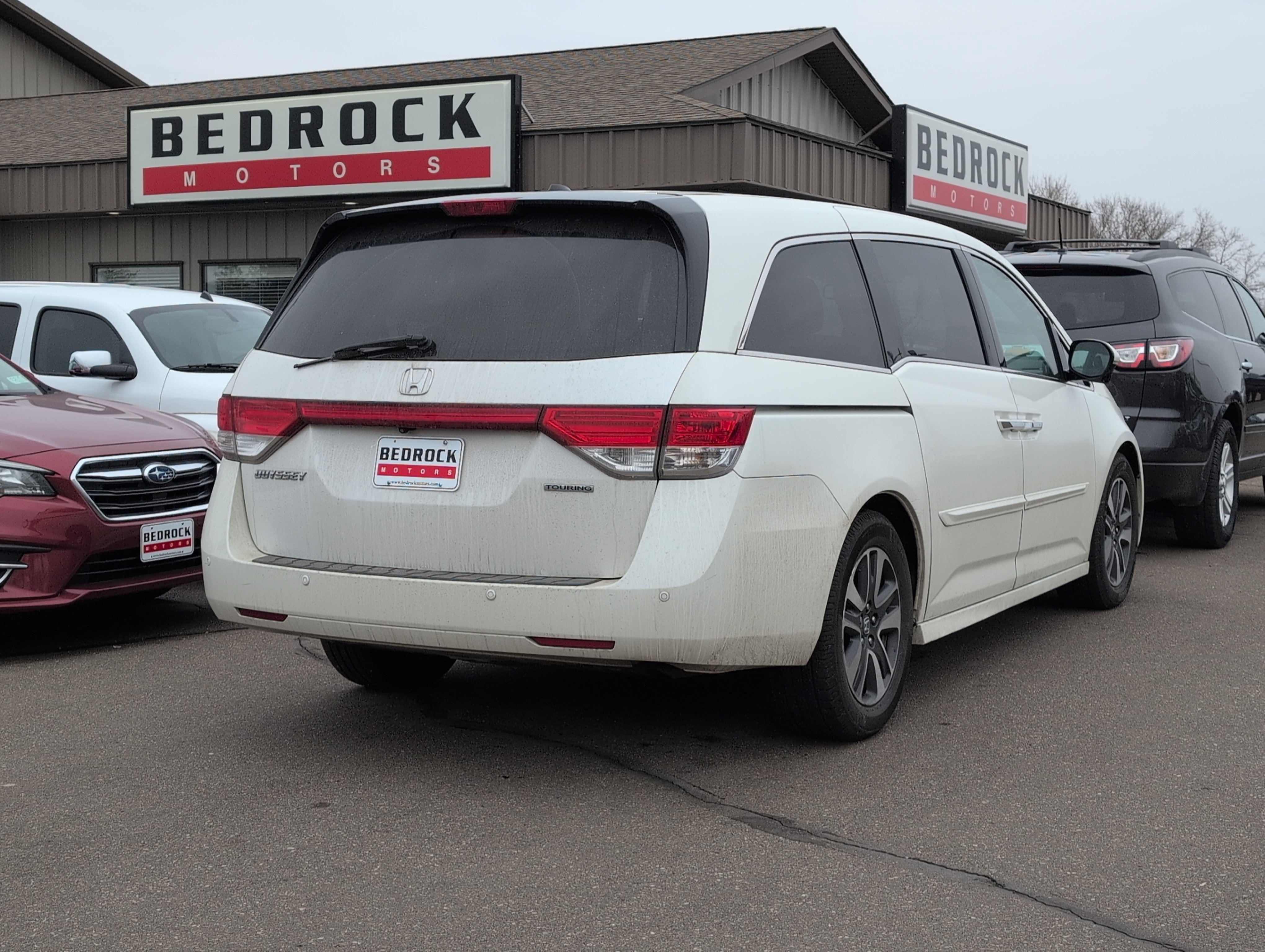 Used 2017 Honda Odyssey Touring image 2