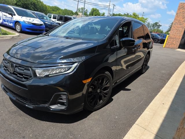 Used 2025 Honda Odyssey Sport-L image 3