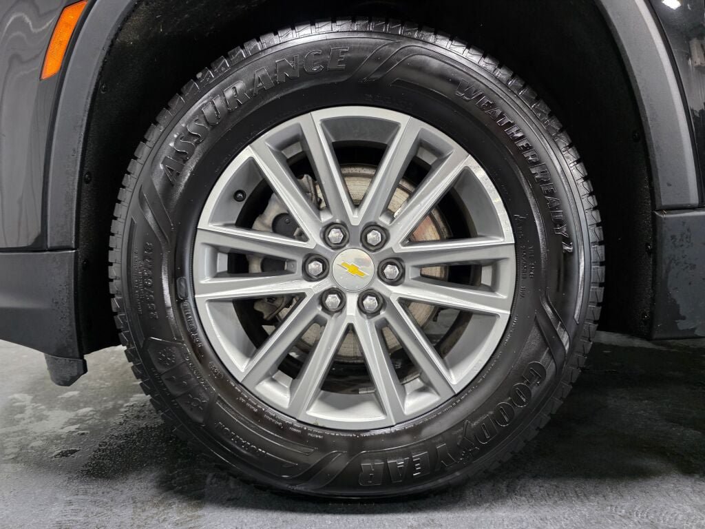 Used 2022 Chevrolet Traverse LT FWD image 5