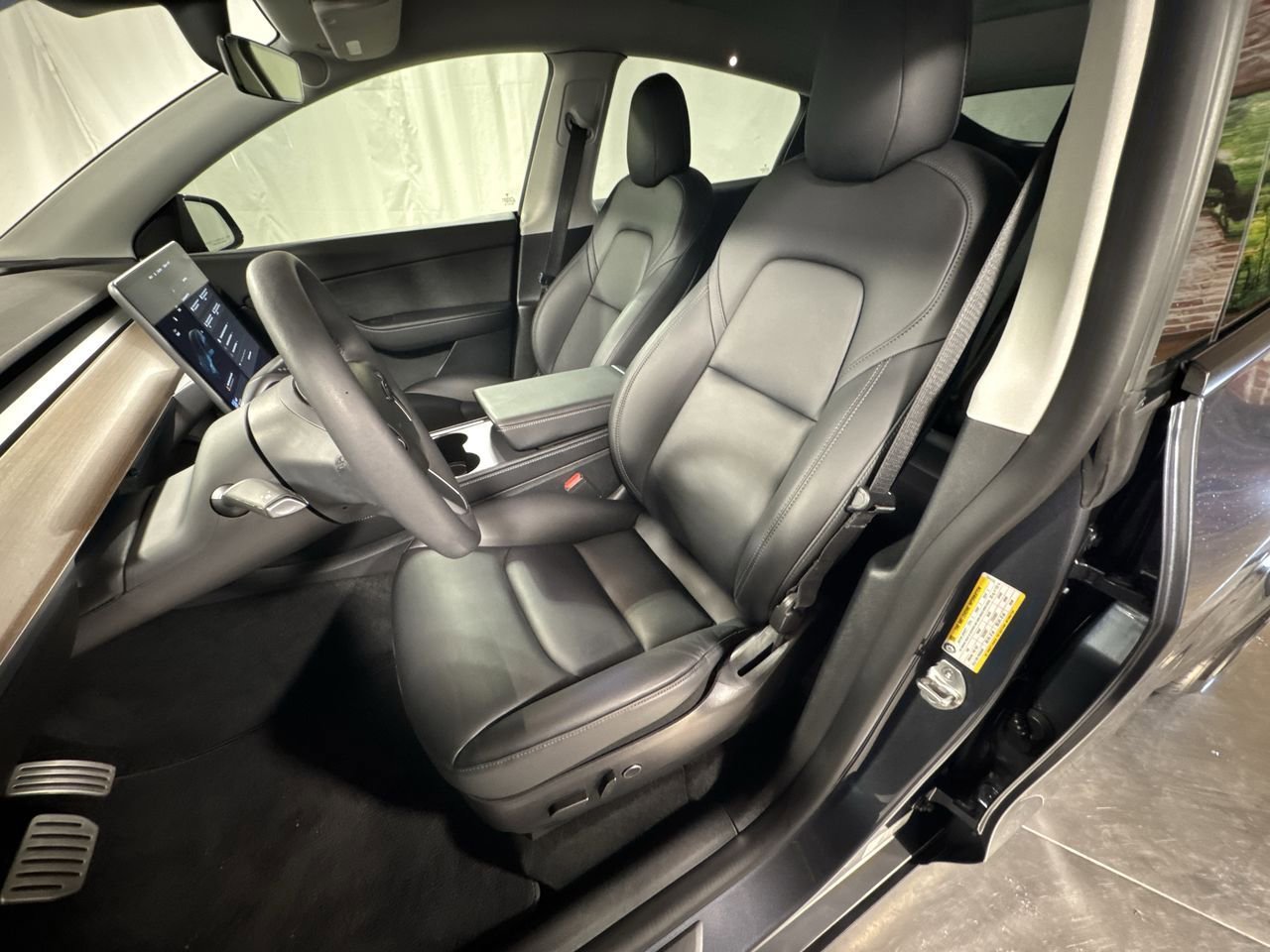 Used 2022 Tesla Model Y Performance image 16