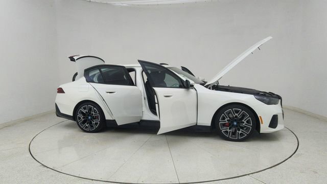 Used 2025 BMW i5 xDrive40 w/ M Sport Package image 70