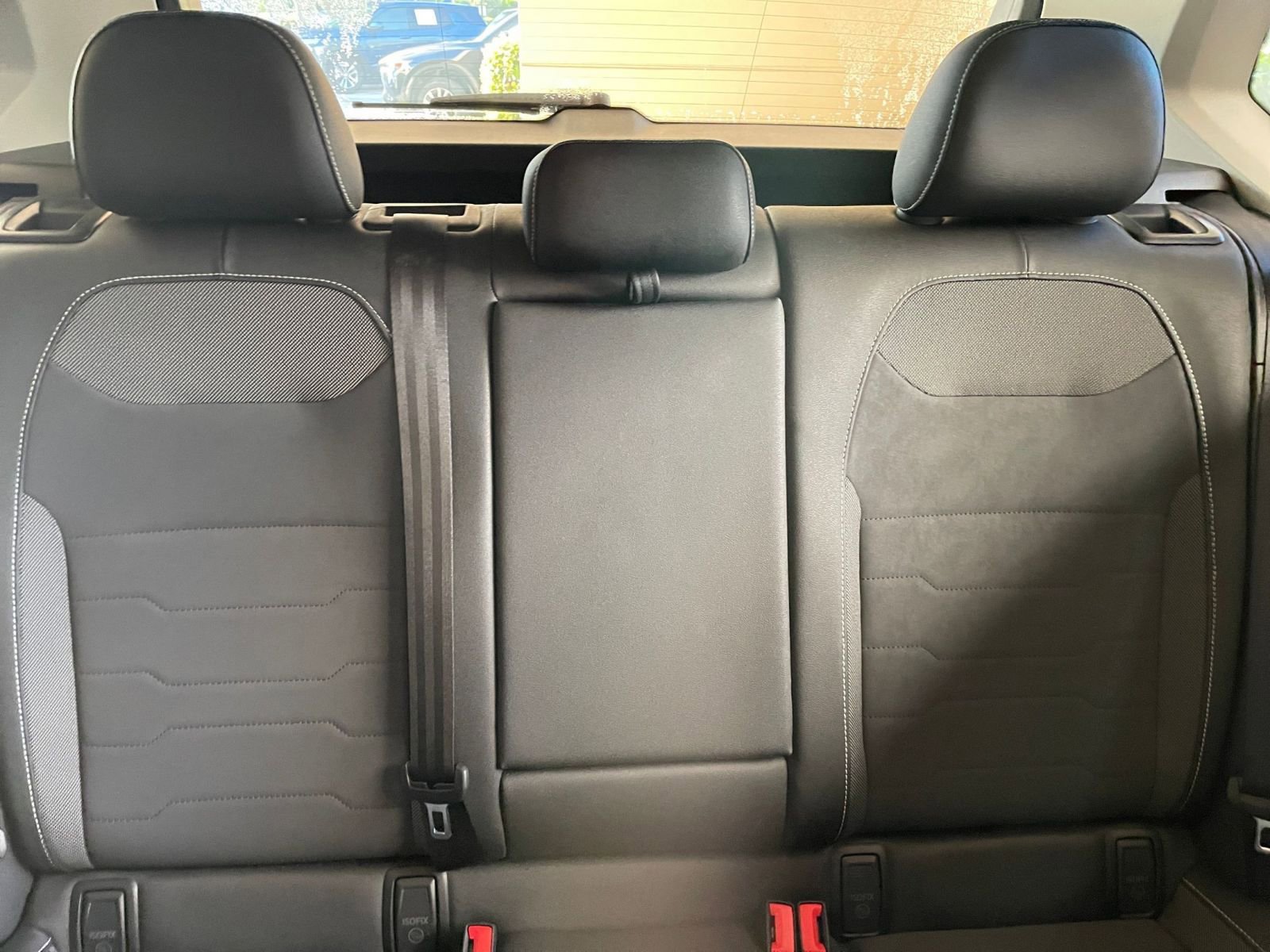 Used 2025 Volkswagen Taos SE image 47