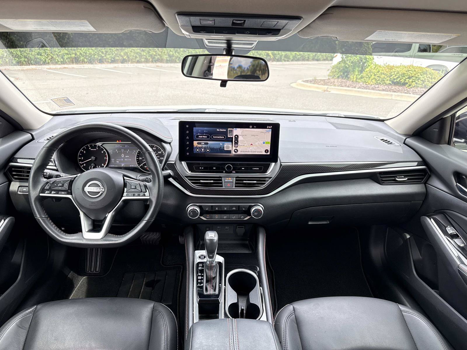 Used 2024 Nissan Altima 2.5 SR w/ SR Premium Package FWD image 12