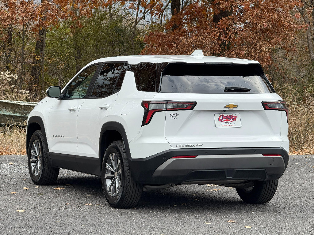 Used 2025 Chevrolet Equinox LT image 5