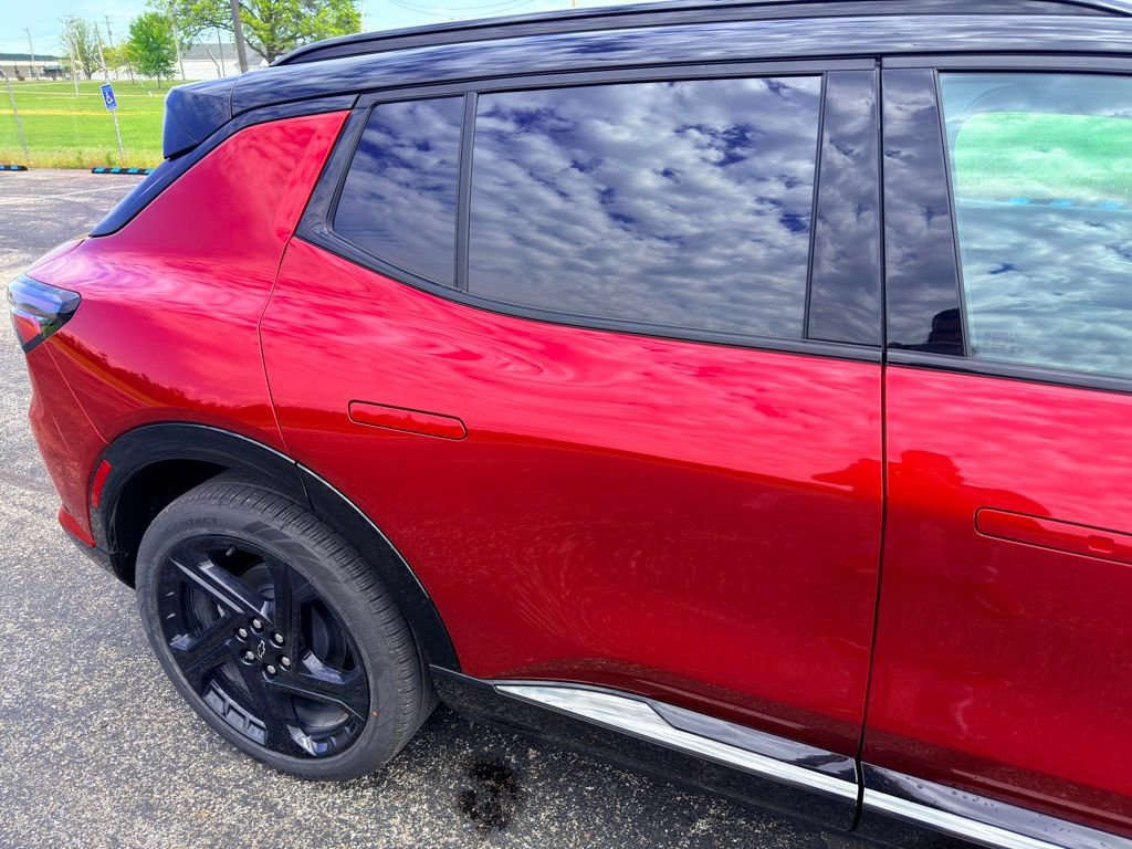 New 2026 Chevrolet Equinox EV RS FWD image 2