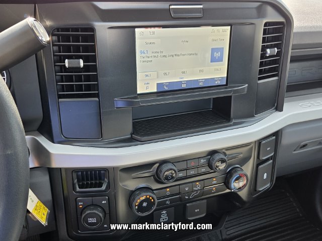 New 2026 Ford F250 XL w/ XL Chrome Package AWD/4WD image 15