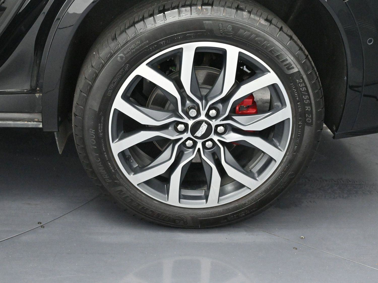 Certified 2024 Cadillac XT6 Sport w/ Platinum Package image 40