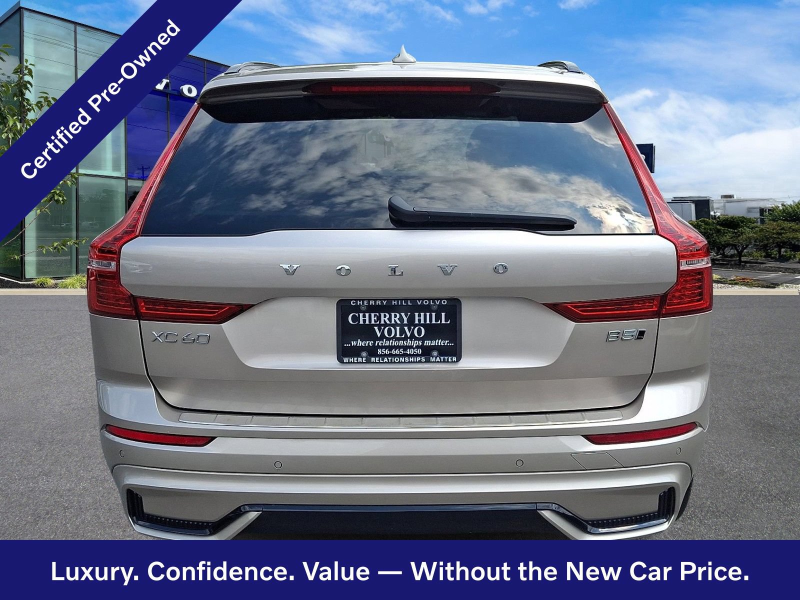 Certified 2024 Volvo XC60 B5 Plus w/ Protection Package Premier AWD/4WD image 6