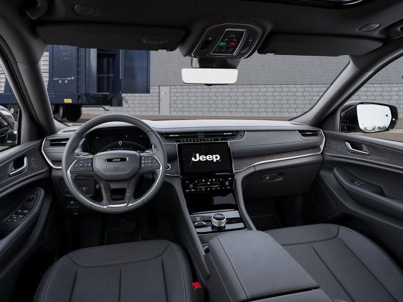 New 2025 Jeep Grand Cherokee L Limited w/ Luxury Tech Group II image 14